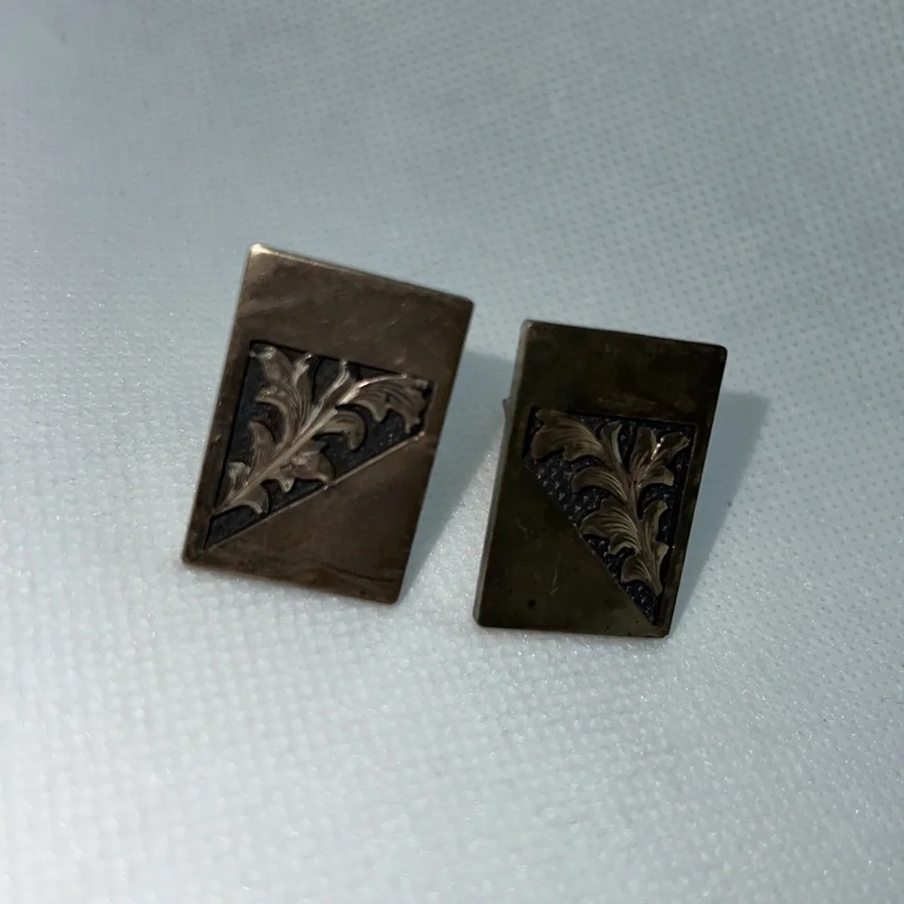 VINTAGE CUFF LINKS STAMPED “STERLING” SILVER WESTERN FOLIAGE DESIGN